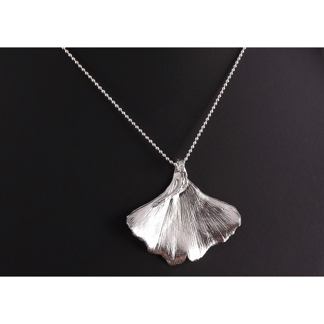 Feuille de Ginkgo Argent 999 sur Chaîne billes Argent 925