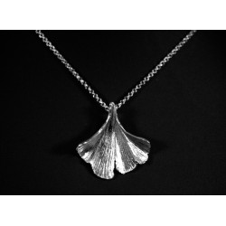 Collier Feuille de Ginkgo Argent 999 (petite)